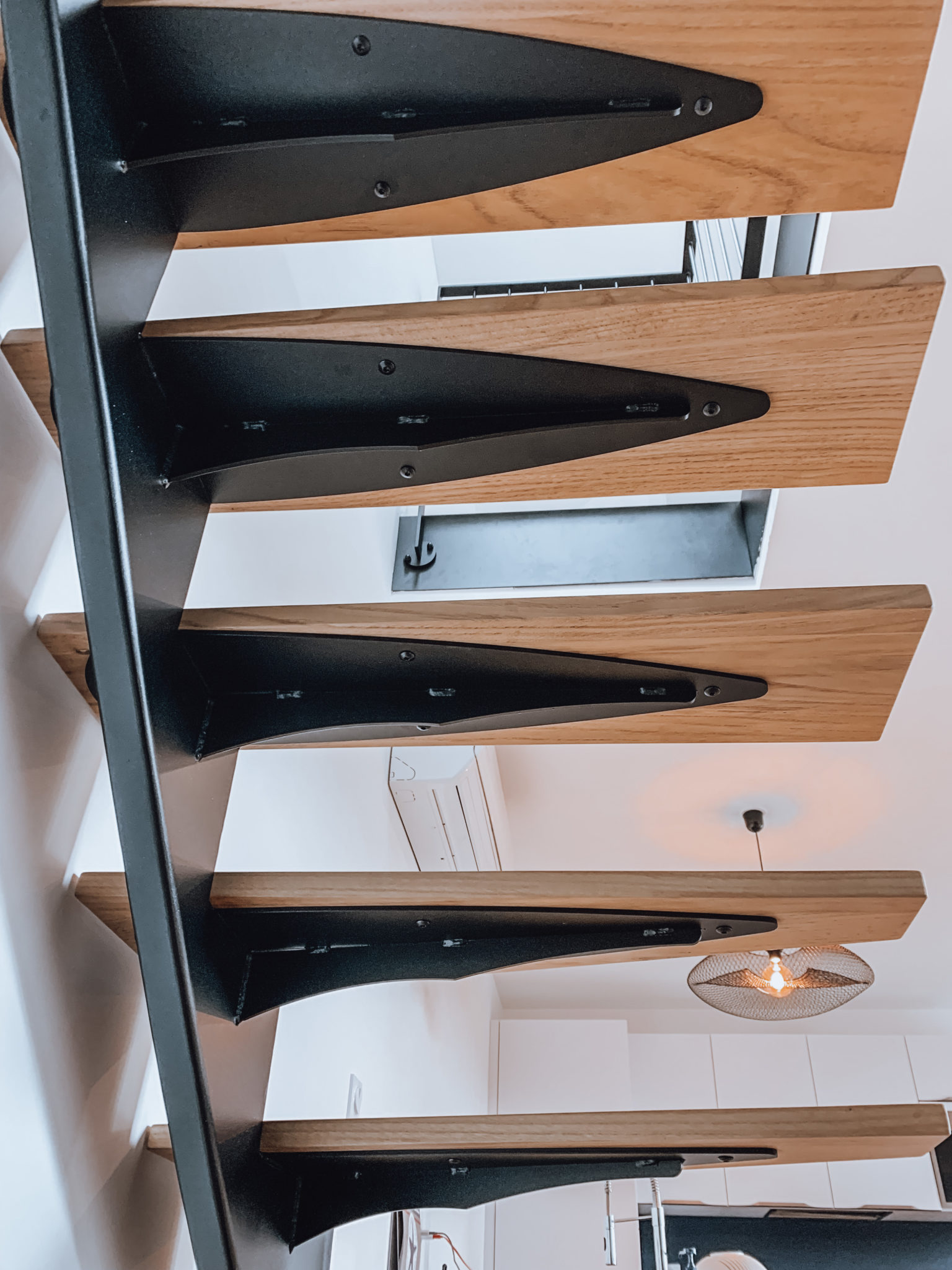 metalescalier-1536x2048