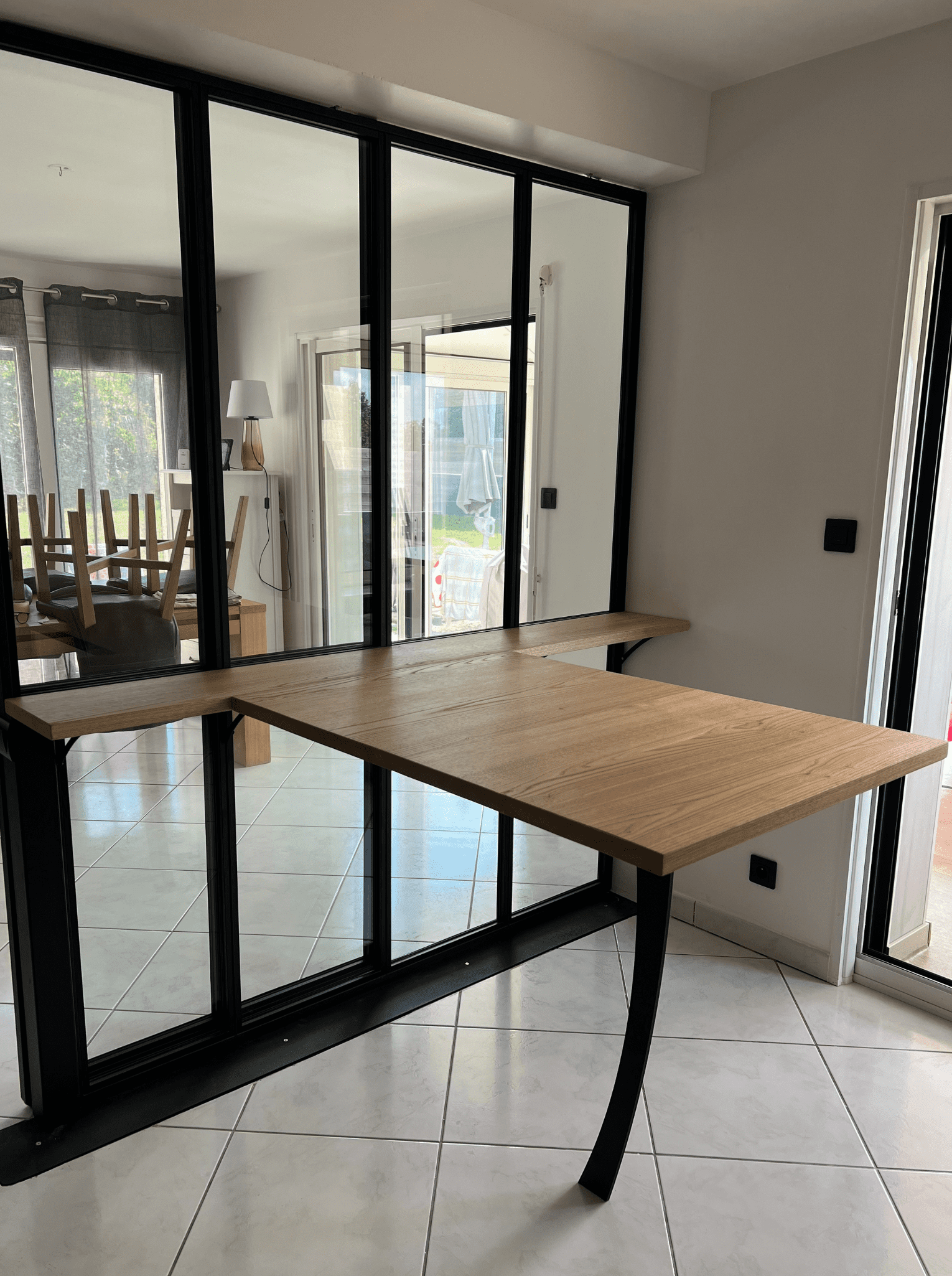asconcept-fouesnant-verriere-porte-plans-de-travail