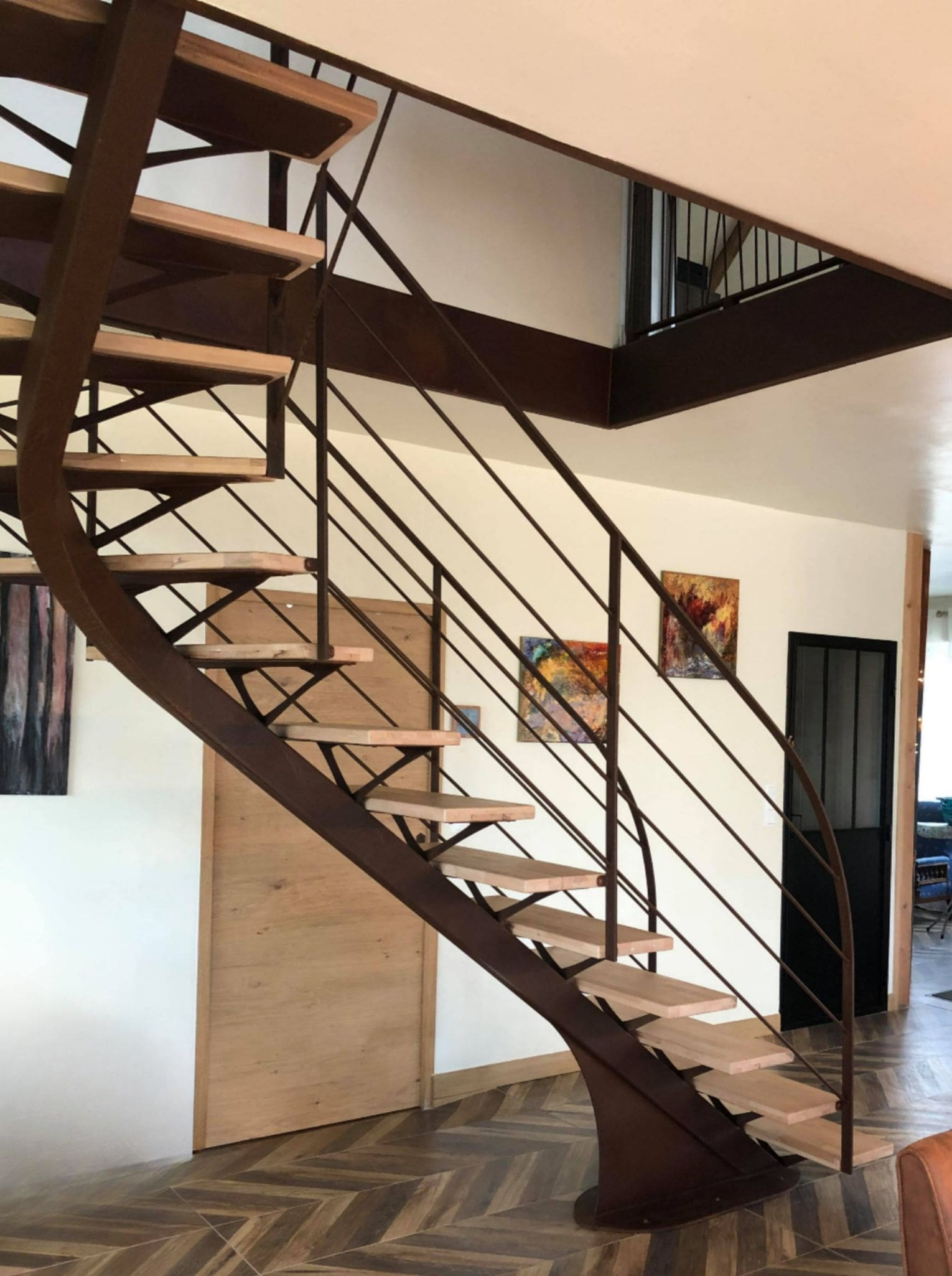 escalier-interieur-atelier-steel-concept-sur-mesure-briec-rouille