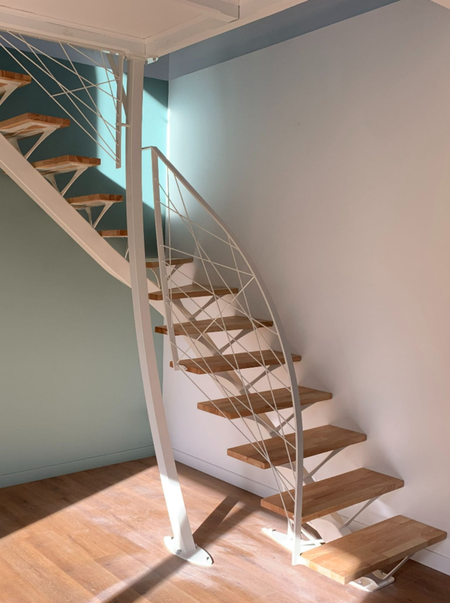 escalier-interieur-atelier-steel-concept-sur-mesure-fouesnant-kerleven